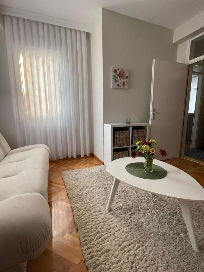 Apartman Filip Lux City Center Novi Pazar Ngoại thất bức ảnh
